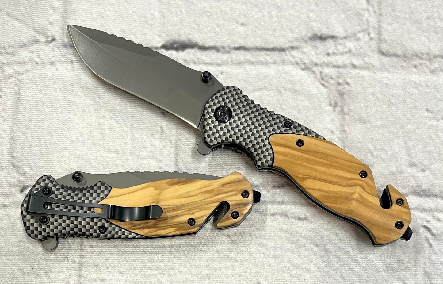 Engravable Olive Wood Folding Knives