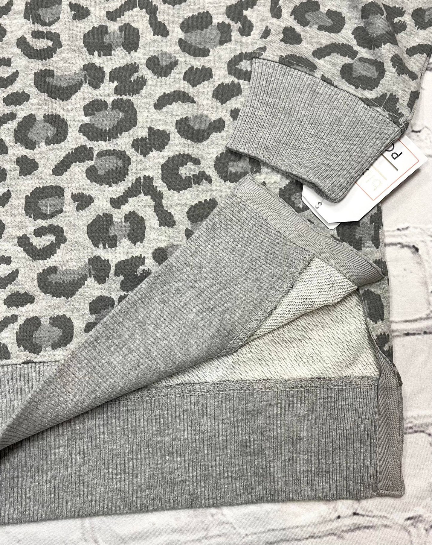 Leopard Print  Long Sleeve Sweatshirt  Pullover with Split Sides